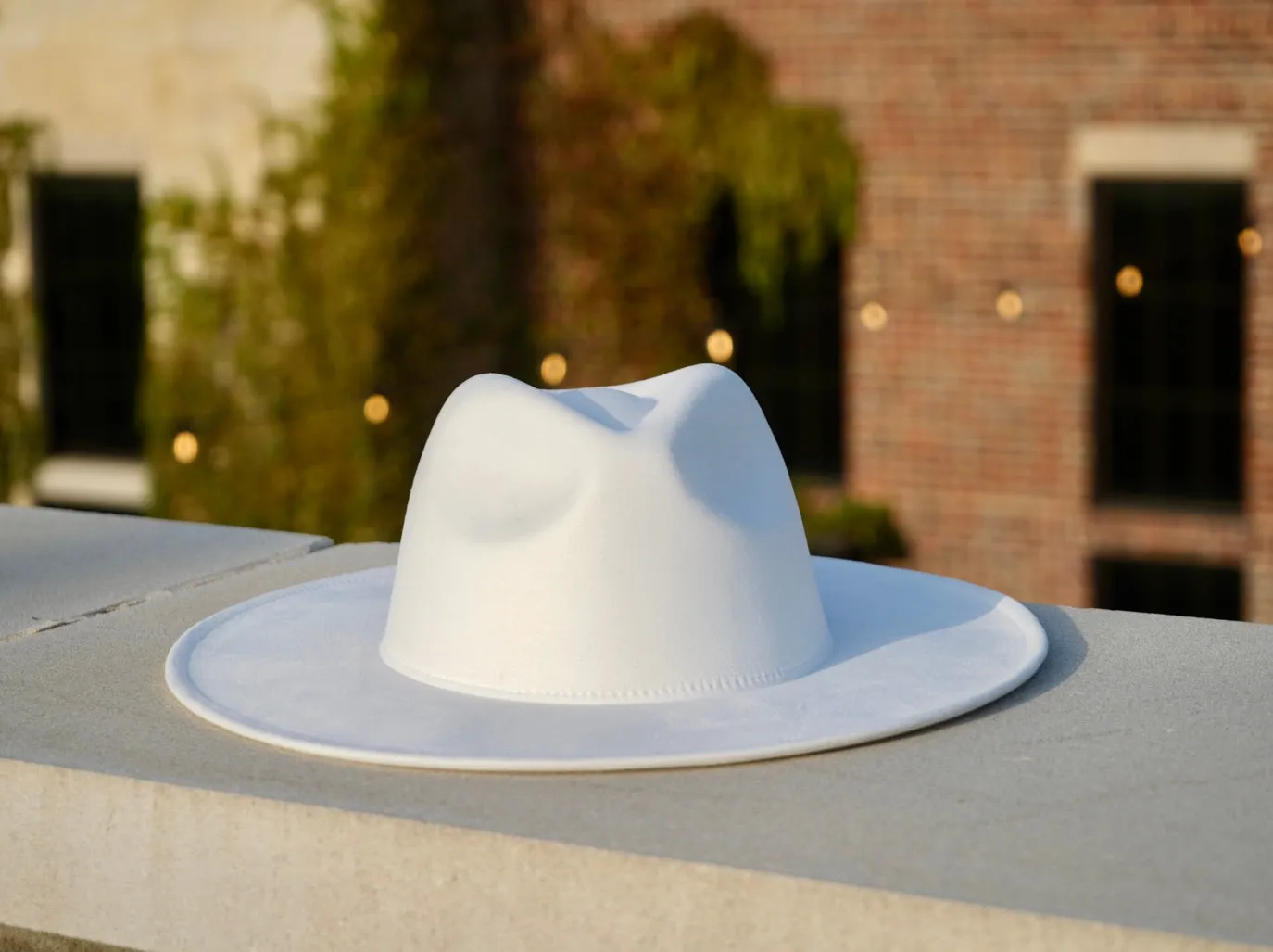 Atlanta Suede Wide Brim Fedora - White