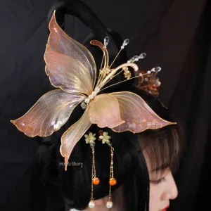 Headdress: Queen Alexandra's Birdwing