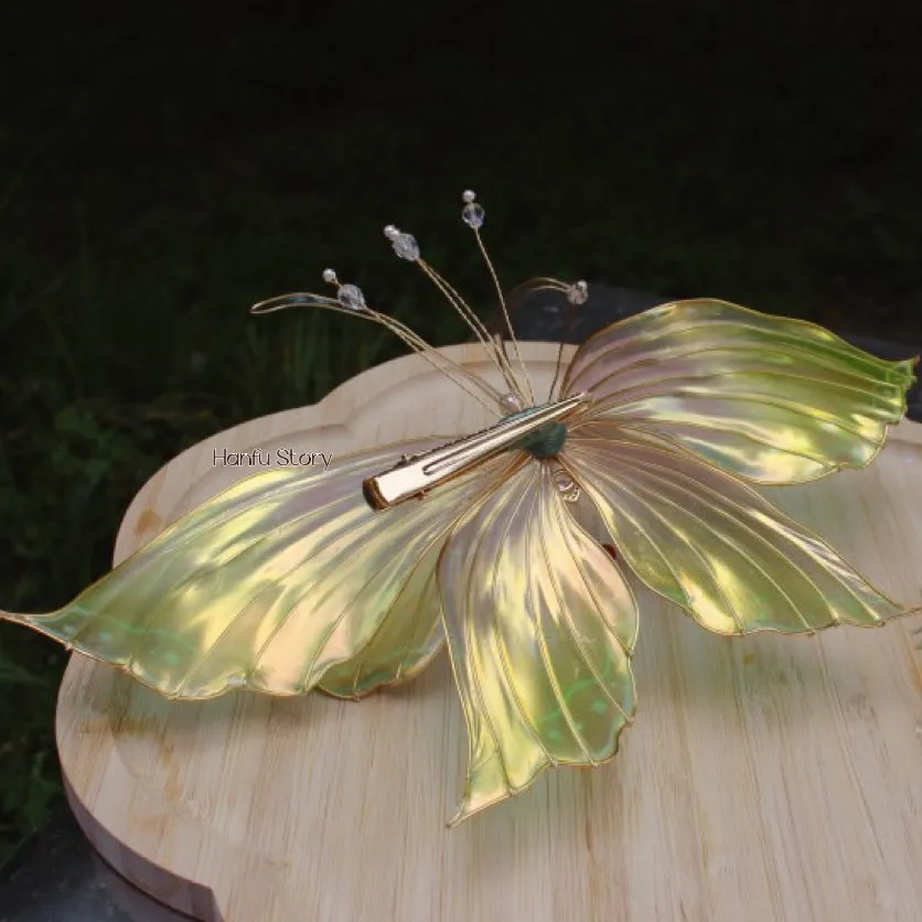 Headdress: Queen Alexandra's Birdwing