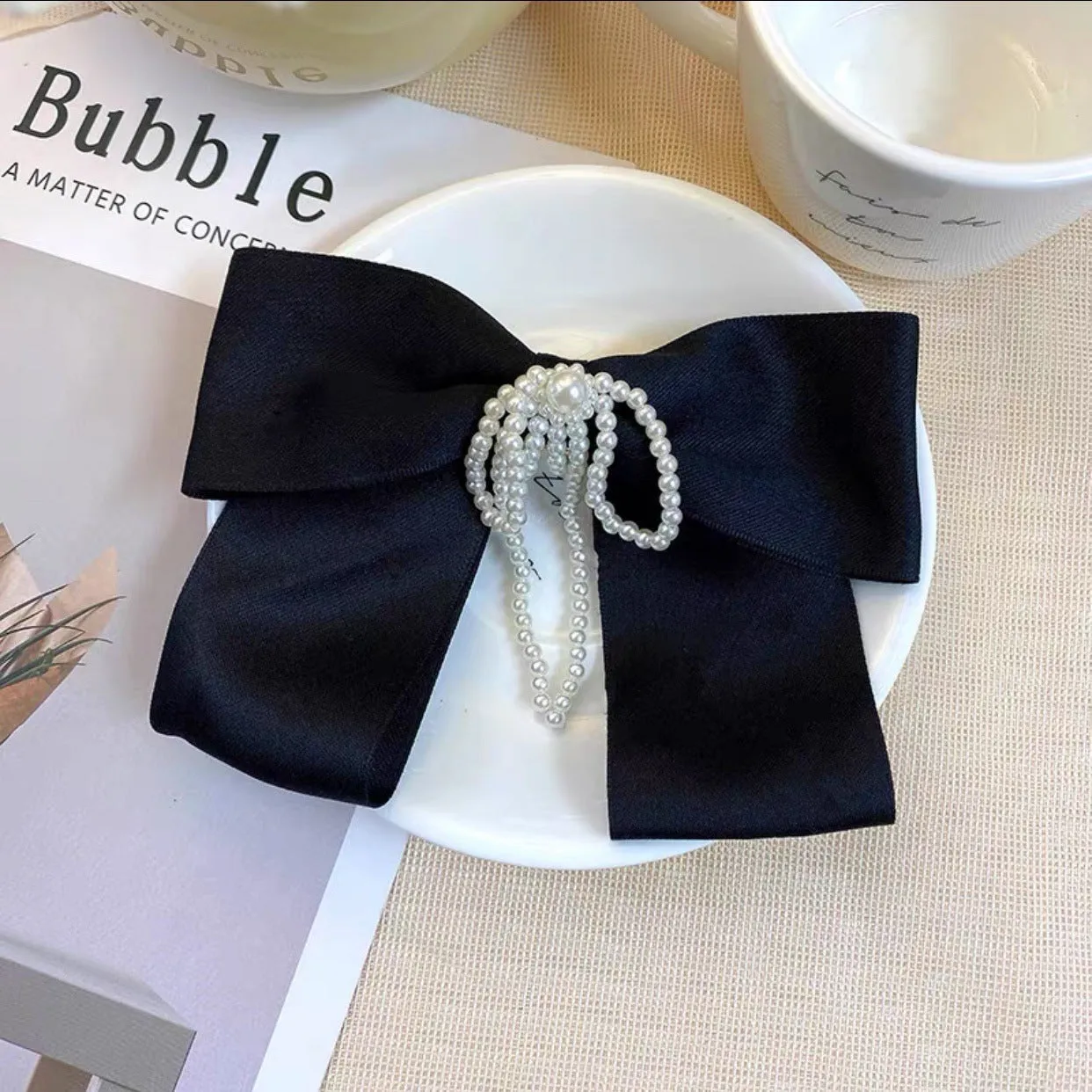 Retro Style Bow Tie Hair Clip